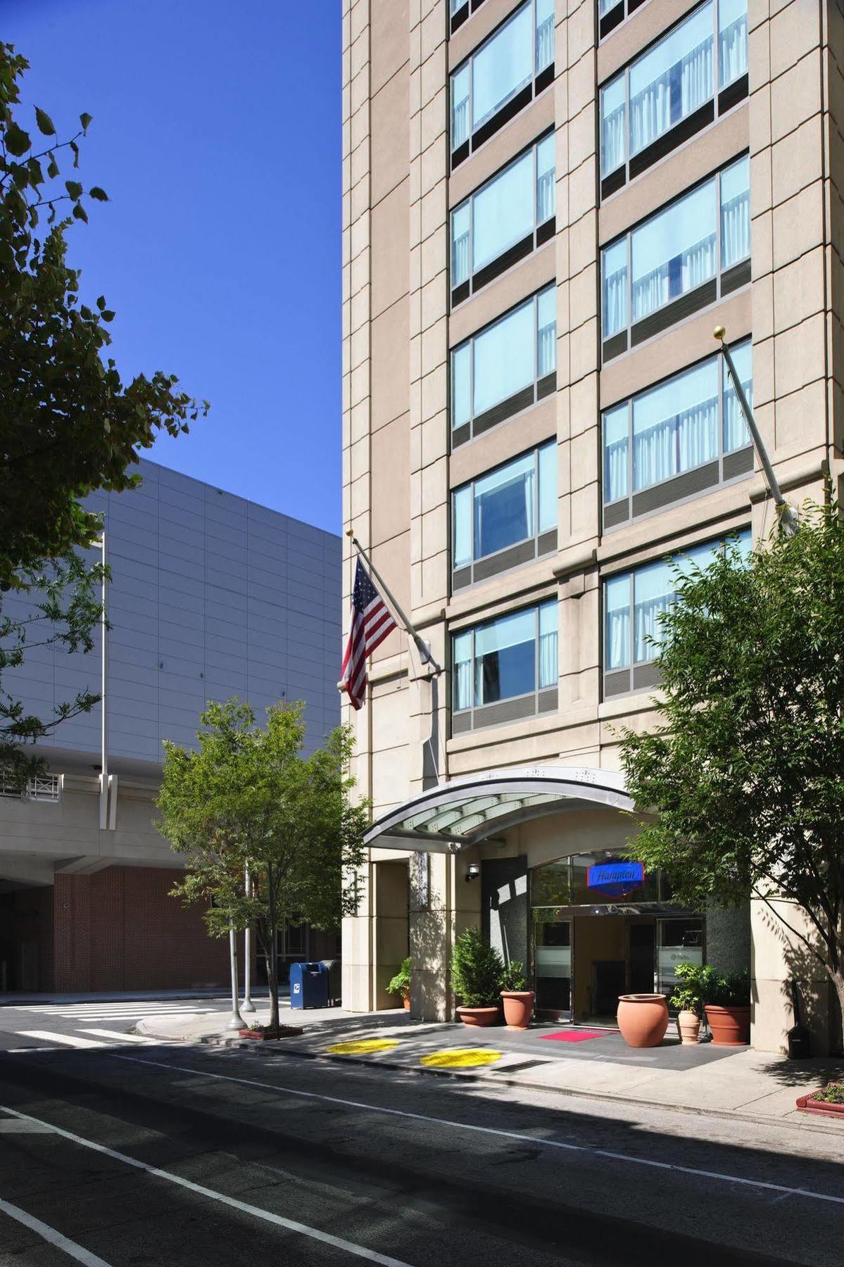 Hampton Center City-convention Center Hotel