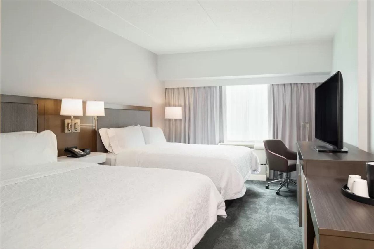 Hampton Center City-convention Center 3*